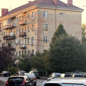 Квартира 124 м.кв. В історичному центрі. Ракоці.