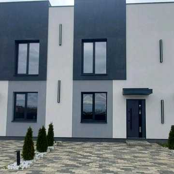 Продаж таунхауса з ремонтом на вул. Степовій