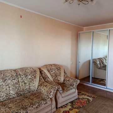 продаю 2к район ЮТЗ