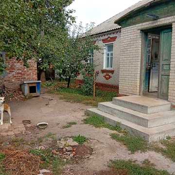 Люботин продам часть дома с газом
