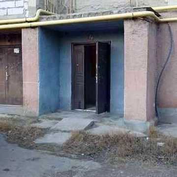 Продам квартиру на 1 поверсі