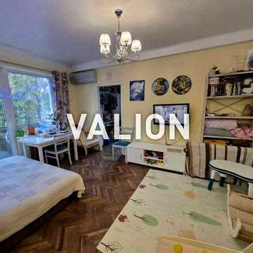 Продаж 2-кімнатної квартири на вул. М. Бойчука 6А, на Печерську біля метро Звіринецька