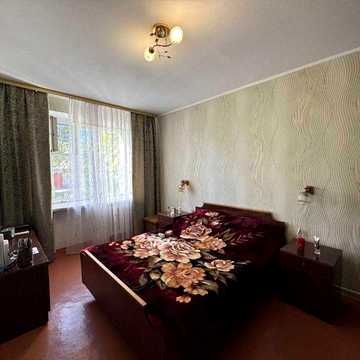 Продаж 4-кім. квартири 93м2 в цегляному будинку район Голівуд Ялівщина