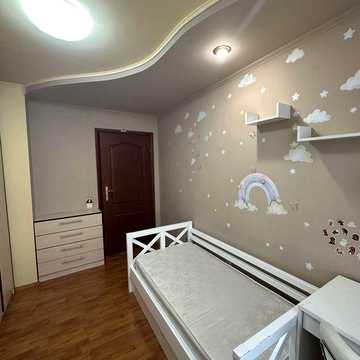 Продаж квартири з меблями і технікою 68900$ в затишному районі міста, три окремі кімнати та середній поверх