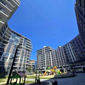 Продаж Квартири ЖК Крістал 2 кімнатна + студія 2 поверх від власника