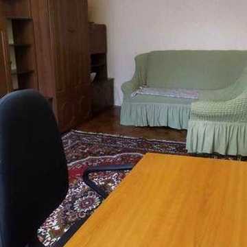 Продаю 3 ком квартира на пл. Победы.