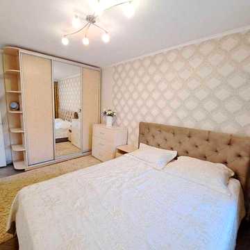 3-кімнатна квартира в Святошинському районі по вулиці Академіка Корольова 2а