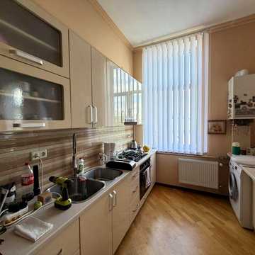 Оренда 2 кімнатна квартира вул. Залізнична 47 неподалік центр