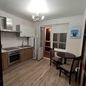 Квартира 1к., на Гмирі, 18 Патріотика, метро Позняки 10 хв