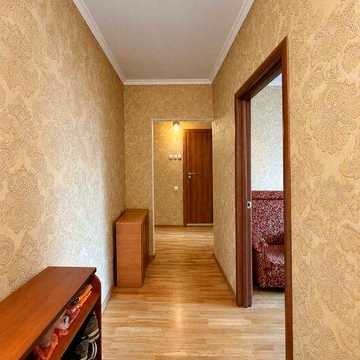 Продаж міцної трикімнатної на Позняках, просп. Миколи Бажана 28-В, Газ, метро Позняки, Торг ЖК Бажана 28В