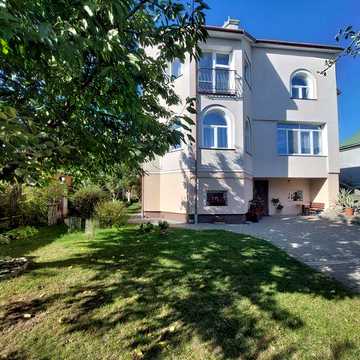 Продаж окремостоячого будинку в Пасіках-Зубрицьких