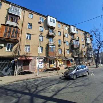 Продам 2 комнатную квартиру сталинка Центр Большая Арнаутская