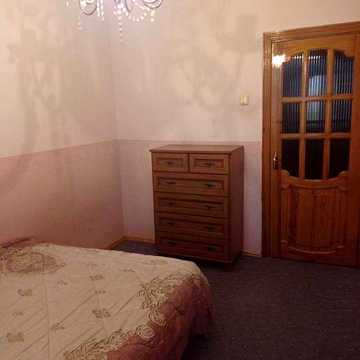 Продам 3 комн. квартиру на ул. ген. Бочарова / ТРЦ Атриум