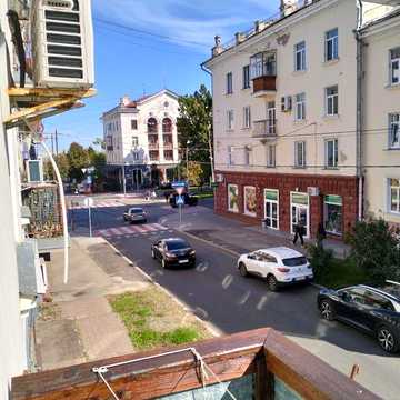 Двухкімнатна квартира в тихому центрі від власника.