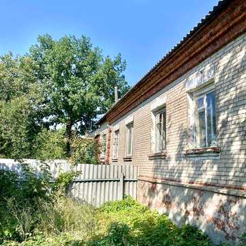 Продам полдома, район Одесской, свій двір