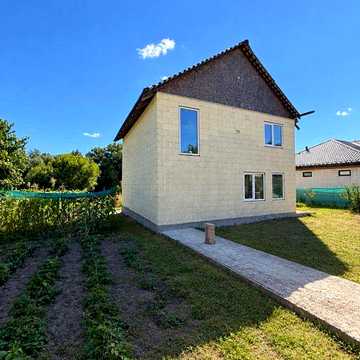 Продам будинок. Немішаєве. 140м2 + підвал 70м2. Оформлення на першого власника. Ділянка 10 соток приватизована. Електроенергія 15квт. Без комісії