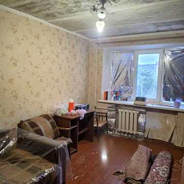 Продам 2х кв Титова ( Незалежності) Правый берег Поля