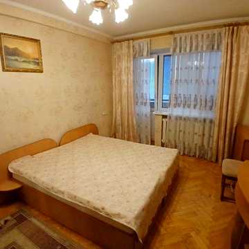 Здам однокімнатну Печерський узвіз 13 метро Кловська 200м14500гр