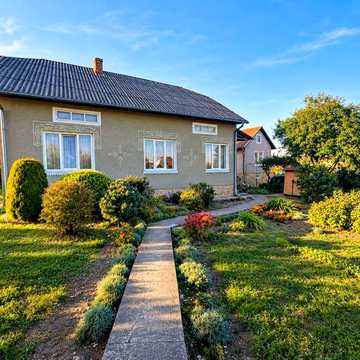 Продаж будинку в Унятичах, поблизу Дрогобича