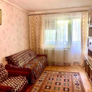 Сдам двушку проспект Шевченка--Фонтан--Близко Центр!