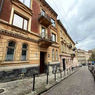 Продаж 1-кімнатної квартири в центрі Львова | Каліча Гора