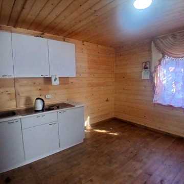 Будинок дача з ділянкою 25 соток