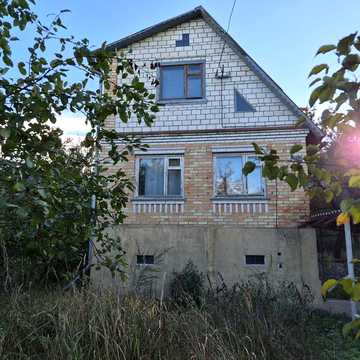 Продам  будинок-дача в мальовничому місці село  Здвижівка