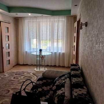 Продаж двокімнатної квартири в центрі міста