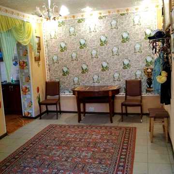Здам частину будинку без комунальних.