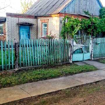 Будинок в тихому місці з ділянкою
