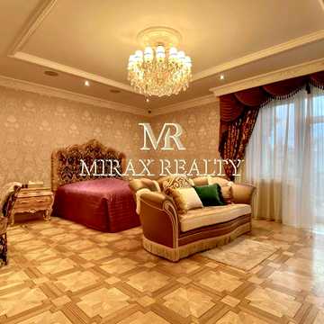Продаж домоволодіння 1200 м2 ділянка 30 сот закрите КМ Романків