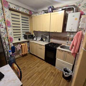 Продажа 2х к.кв Пр.Центральный/Рюмина 4/5 28000$