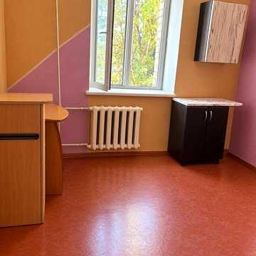 Здаю 1 кімнатну квартиру у гуртожитку