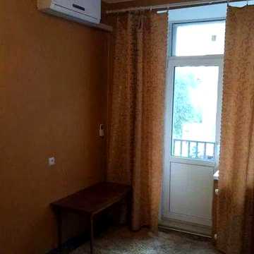 Продам 2-комнатную квартиру в центре - возле метро "Научная", Данилевского ул., 24, Госпром