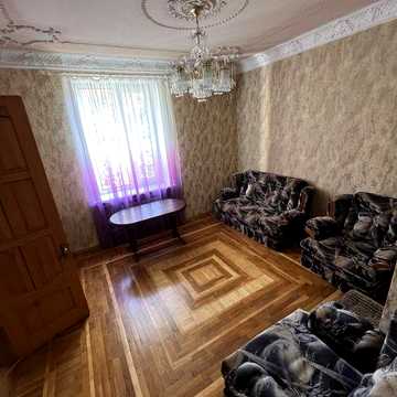 Центр 3-х кімн. квартира в гарному стані