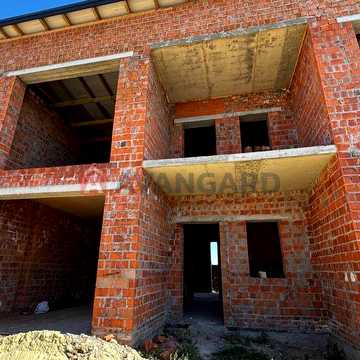 Продаж двоповерхового таунхауса в Оброшині з гаражем
