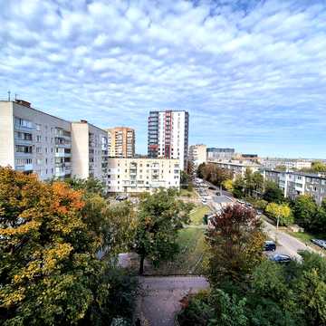 3-х кімнатна Центр р-н Глобала пров. Вацківський 9 цегла 70 кв.м середній поверх