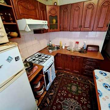 Продам 2 кімн.кв, вул.Київська, цегляний будинок