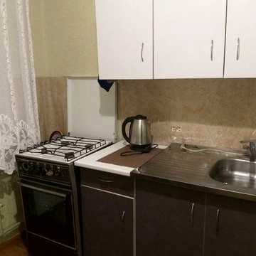 Орендна 1-кімнатна на Лушпи 5900