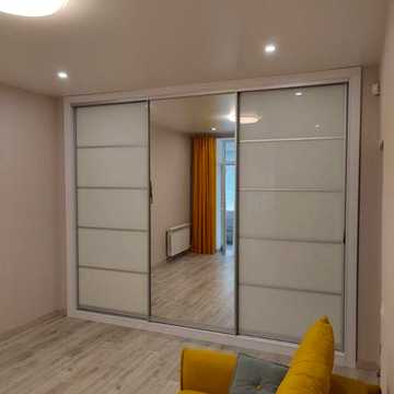 Продам квартиру 2 кімнатна центр