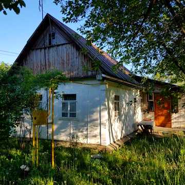 Продається не великий  будинок з великою ділянкою 58 соток — с. Осники