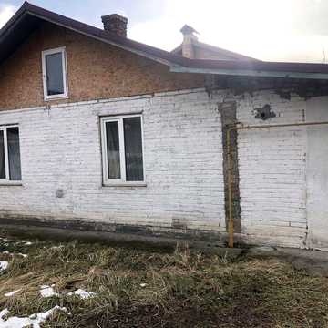 Продається 1/2 будинку (ВЛАСНИК)