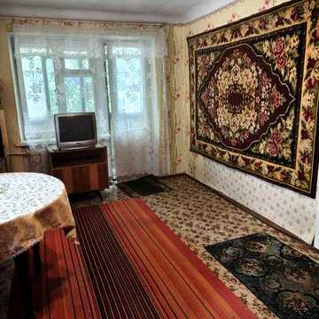 Продаж 1 кімнатної квартири. Універмаг.