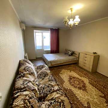 Довгострокова оренда 1к Квартира Космонавтів вулиця
