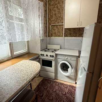 Довгострокова оренда 1к Квартира Свободи вулиця