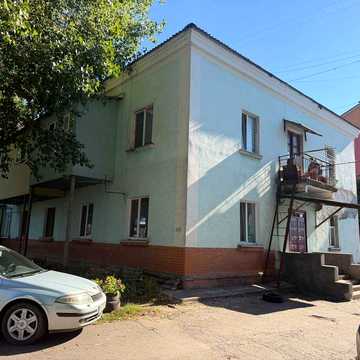 Терміновий продаж 2 кімнати в гуртожитку .