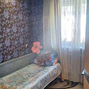 Продаж 3к Квартира Дорошенка Петра вулиця