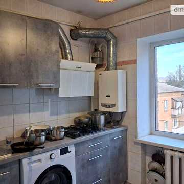 Продаж 3к Квартира Василя Стуса (Крилова) вулиця