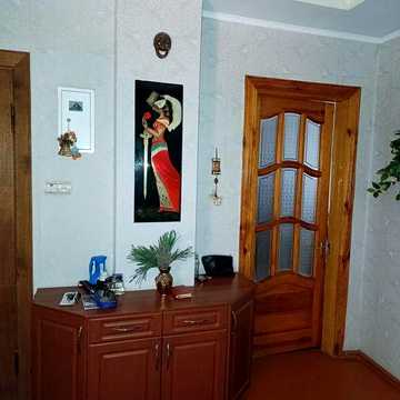 Продам четырехкомнатную квартиру в Чугуеве