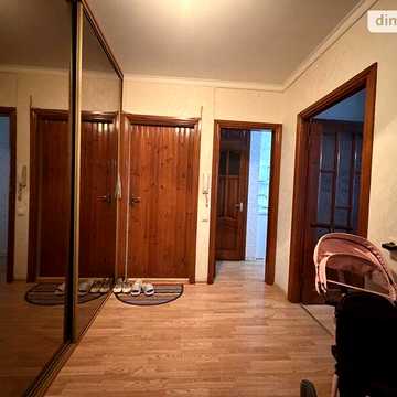 Довгострокова оренда 3к Квартира Андрія Первозванного вулиця